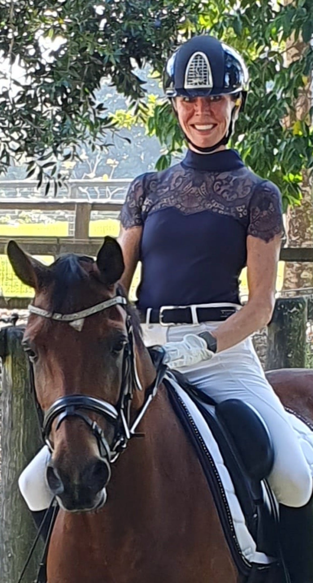 AUSTRALIAN MADE Shirt Sleeve Chantilly Lace Sleeve | The LINNY available in NAVY or BLACK